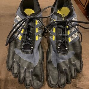 Adidas a dipute running shoes